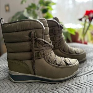 Merrell Women's Khaki Winter Boots: Size 8